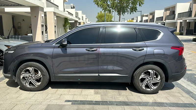 هيونداي سانتا في كومفورت بلس 2.5 لتر - خدمة وكالة كاملة - تحت الضمان - عدد كيلومترات قليل63406901795329113
