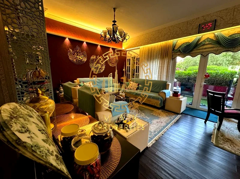 Upgraded & Furnished 2BHK | Generous Space | Private Garden | Great Investment Opportunity63921940128003112