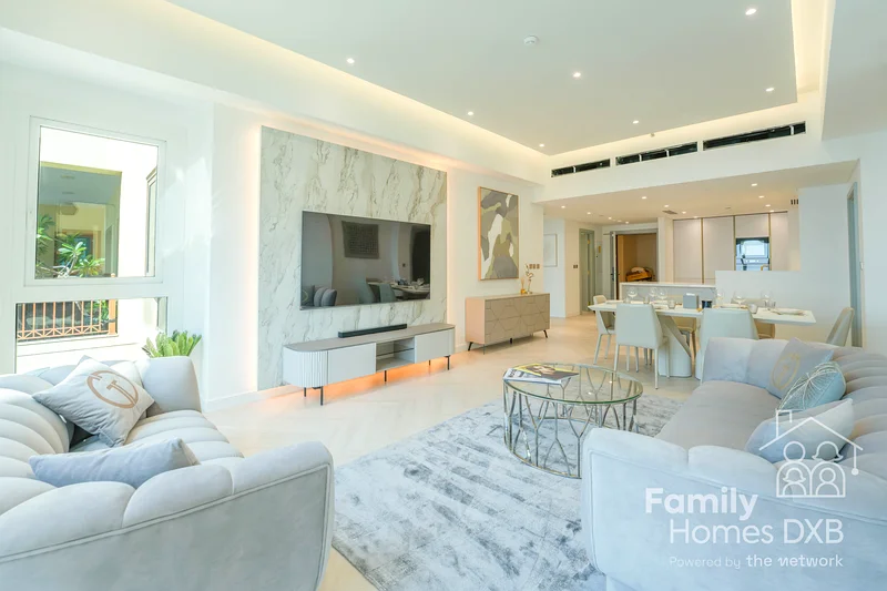 Spacious 2BR + Maids | Marina View | Palm Jumeirah63752462828546113