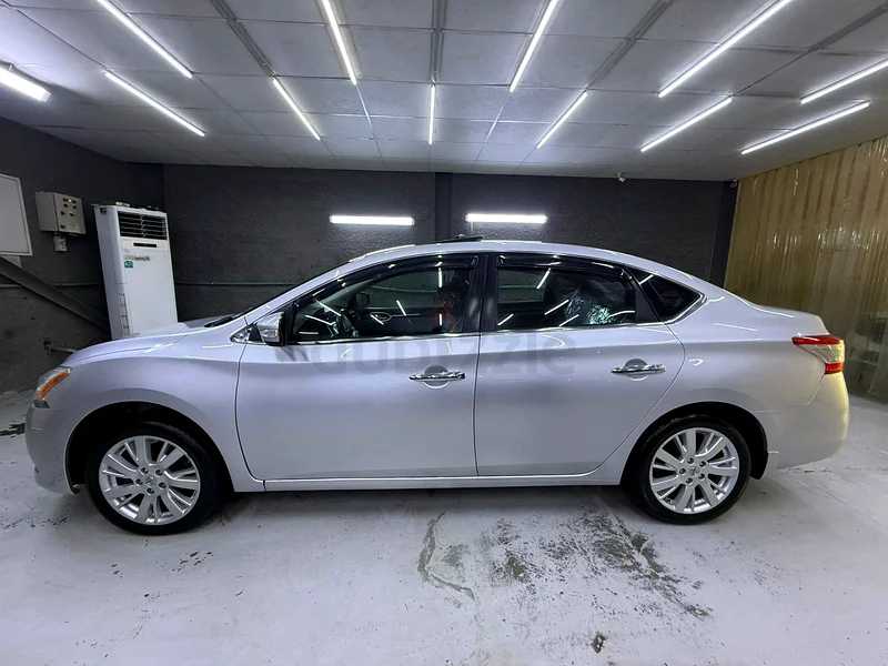 Nissan Sentra SL 2014 with Sunroof63399979035778112