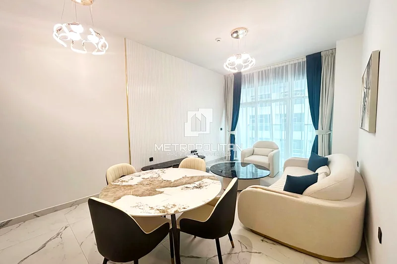 جديد بالكامل | بائع متحمس | مؤثث بالكامل64022343119233113