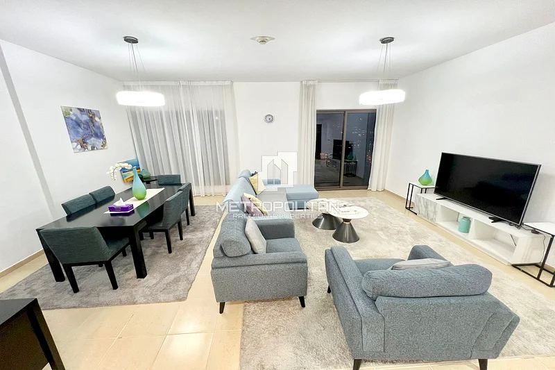 Fully Upgraded I Beach Access | Upgraded63937052164994110