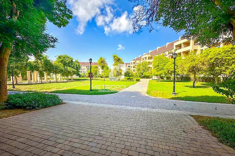 Park View | Exclusive | Spacious and Rare63981896462851113