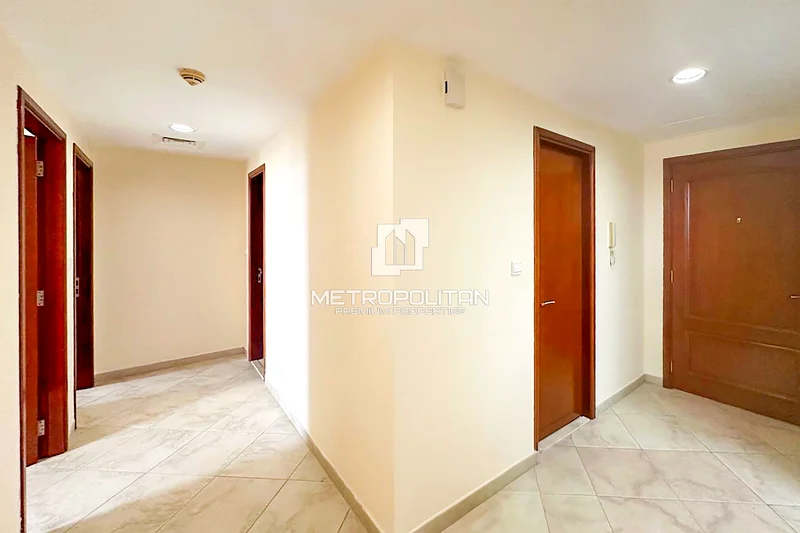 Park View | Exclusive | Spacious and Rare63981896462851114