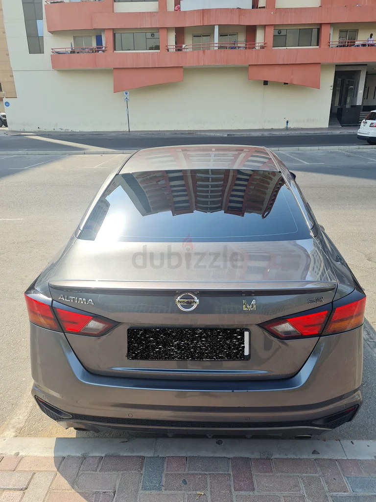 Nissan altima GCC 2019 full option SR . 3750063399970584834112