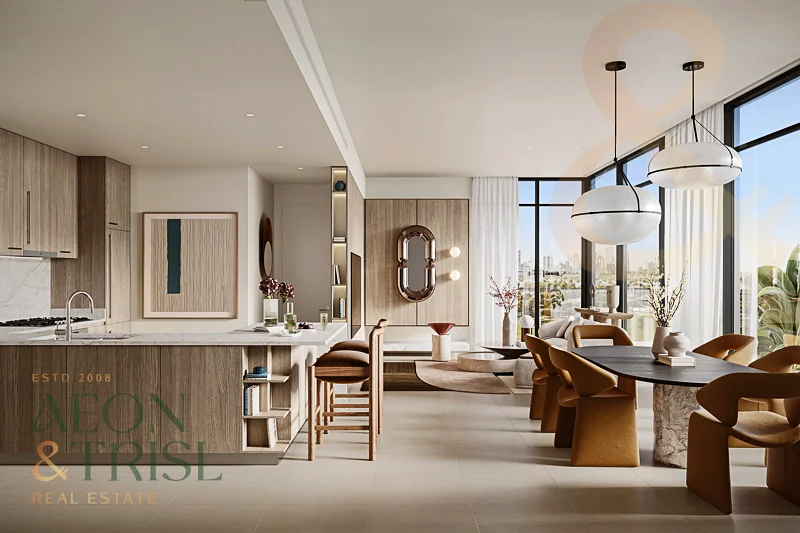 Pool and Boulevard View | Corner Unit | Low Floor64042905459843110