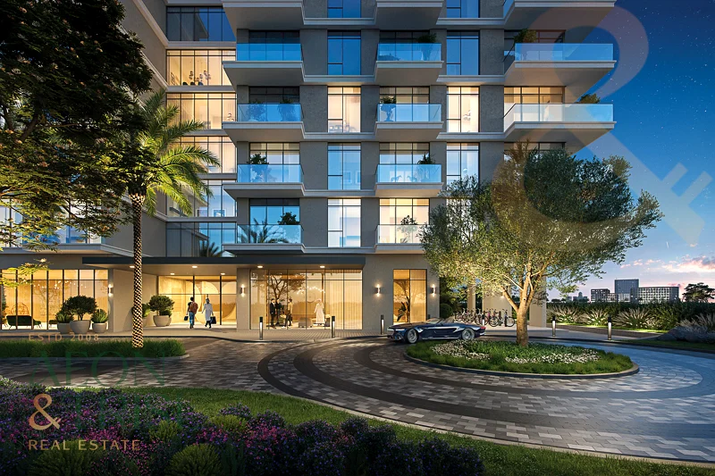 Pool and Boulevard View | Corner Unit | Low Floor64042905459843114