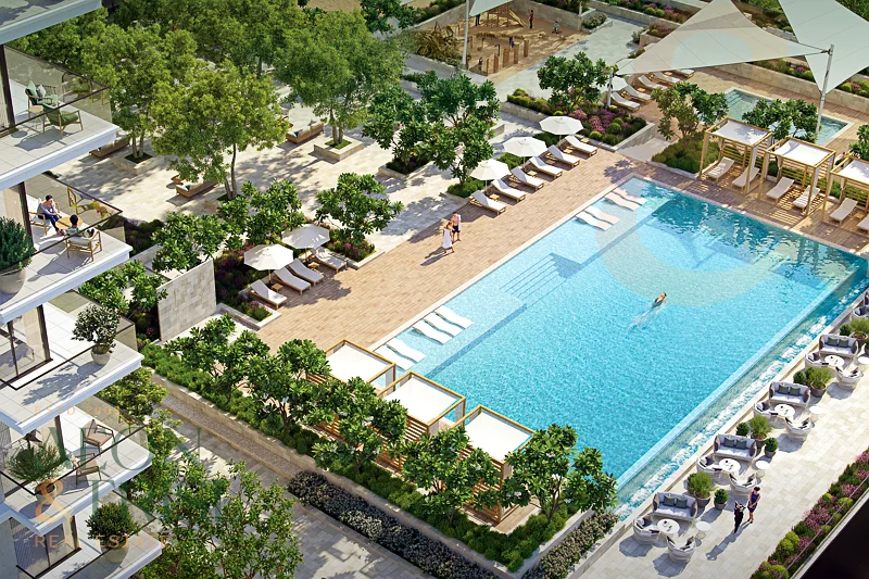 Pool and Boulevard View | Corner Unit | Low Floor64042905459843111