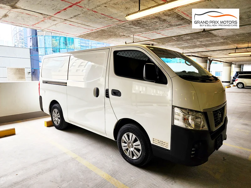 Nissan Urvan 3 Seater MANUAL 2022 Model GCC Specs With Full Service History In Perfect Condition63412537038467112