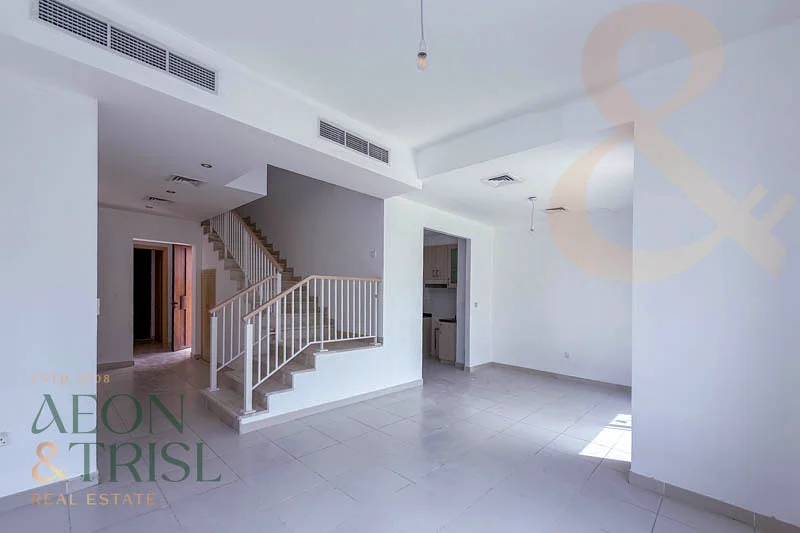 Type J | With Study | Well kept |Vacant63918088152834112