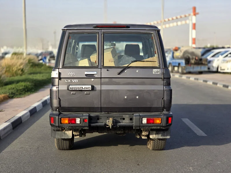 2024 تويوتا VDJ76 4.5 لتر V8 ديزل يدوي كامل الخيارات63158342428547113