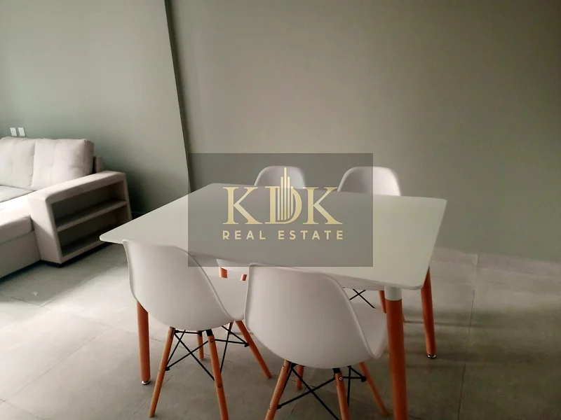 شقة بغرفة نوم واحدة مفروشة بالكامل | مع أفضل وسائل الراحة | إطلالة على الطريق63782418755330112