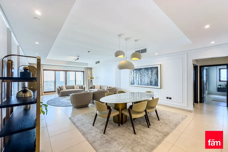 Upgraded | Fully Furnished | Sea View64007911581827113