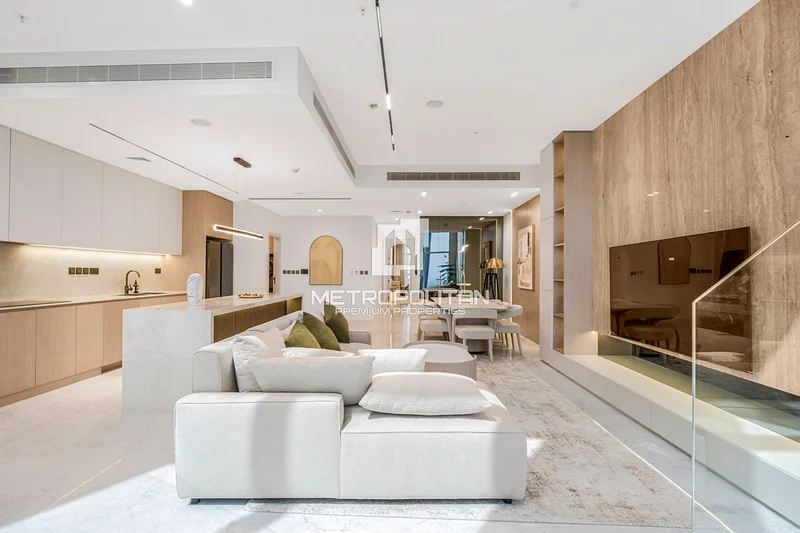 Luxuriously Upgraded | Duplex | Fully Furnished63925515770498111
