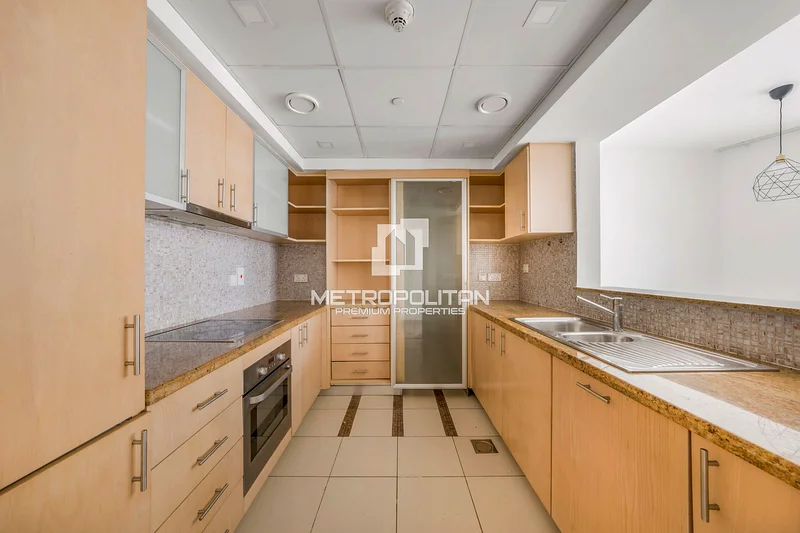 Ready To Move In | Vacant | Partial Marina View64039487023746111