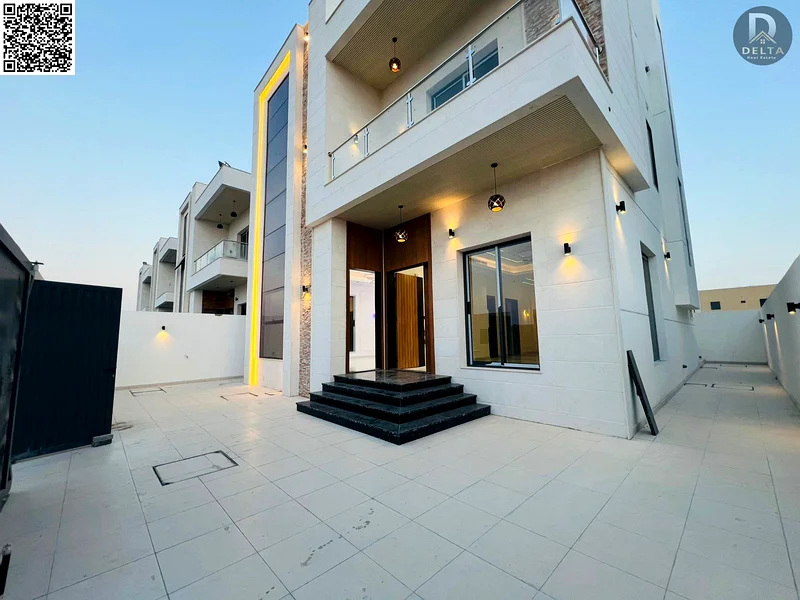 🔑 Luxurious villa for sale in Ajman – modern design and strategic location! 🏡✨  Your golden opportunity to own a luxurious two-story villa with a ro63880722367105112