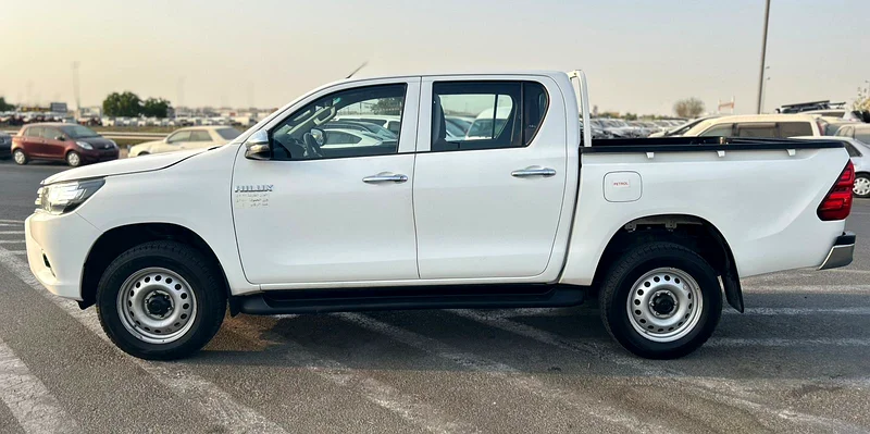 2021 Toyota Hilux 2.5L V4 AWD 4x4 - Double Cabin - gcc spec63401312167938113