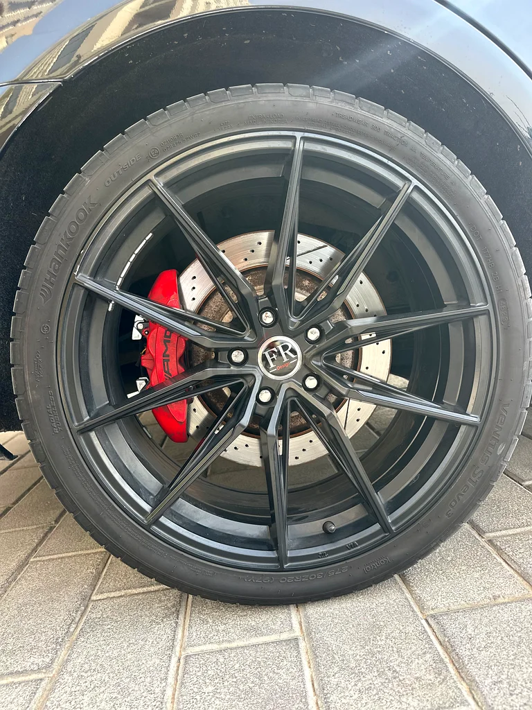 ORIGINAL MERCEDES CLS 63s AMG63488311704066113