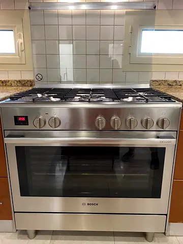 Bosch Series8  90x60cm Top Gas Burner and Electric Oven Cooker Stove  HSB738357M