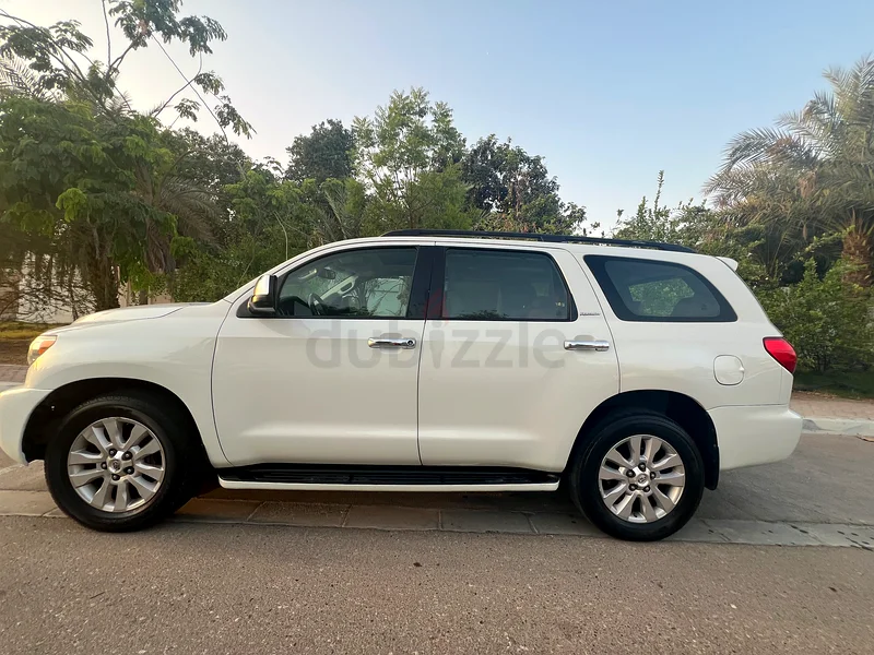 تويوتا سكويا 4X4  /. VXR
موديل 2017 فل اوبشن 
بلاتينيوم اعلى فئة بالمواصفات63484220437506113