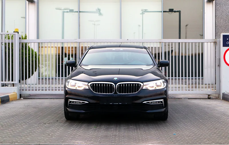 BMW 5-Series 530i Luxury Line Model 2018 - GCC Specifications - Agency Verified63410194697218112