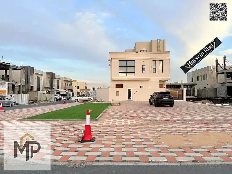 امتلك منزلك المثالي بتشطيب سوبر ديلوكس، الطابق الأرضي، الطابق الأول والسطح مع مسبح في موقع استراتيجي قريب من جميع الخدمات63880279557505112