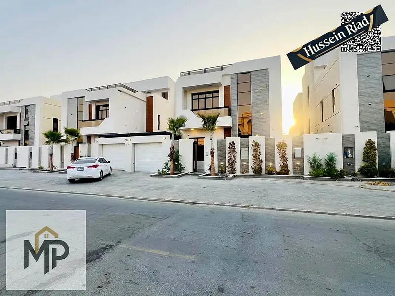 A great opportunity to own a luxury villa located in the heart of the distinguished Bahia area at an attractive price, including electricity, water an63881039971969113