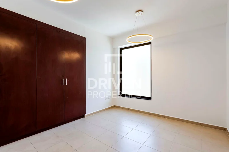 برج مرجان الأيقوني | وصول إلى الشاطئ والمطاعم63937505547011114