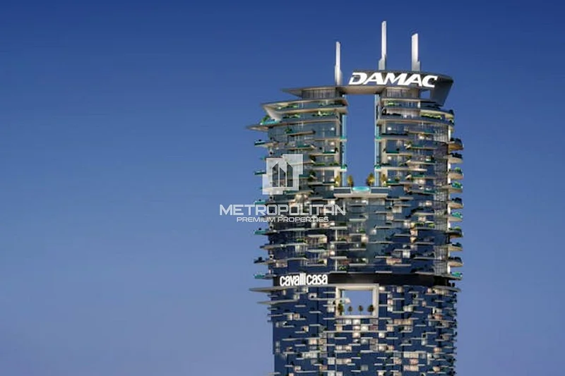 Stunning Views | Palm and Burj Khalifa View | Hot64041251496963111