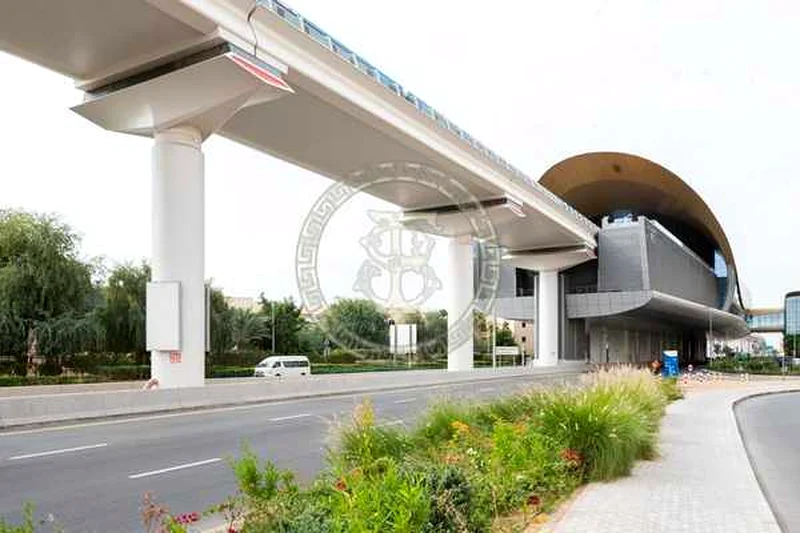 صفقة للمستثمر | مع شرفة | بالقرب من المترو63935661221890110