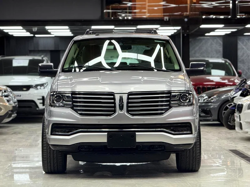 AED 1422/M | Lincoln Navigator L | 1 Owner | Agency Service History | Original Paint | GCC Spec63491341134210112