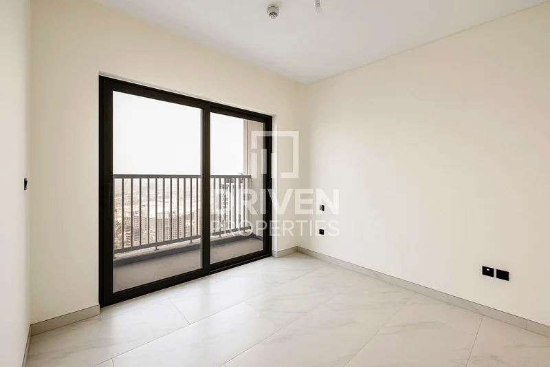 طابق عالي | شقة جديدة بالكامل مع غرفة خادمة63758355308931114