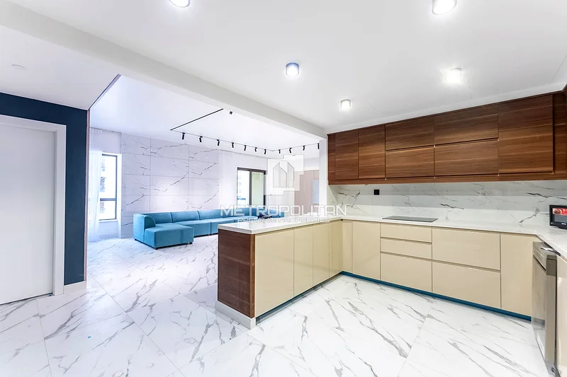 Partial Sea View | Fully Upgraded | Vacant63937052359170114