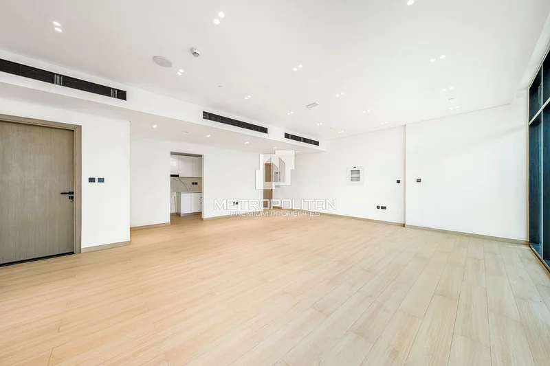 Spacious and Modern | Office | Prime JVC Location63825781750530110
