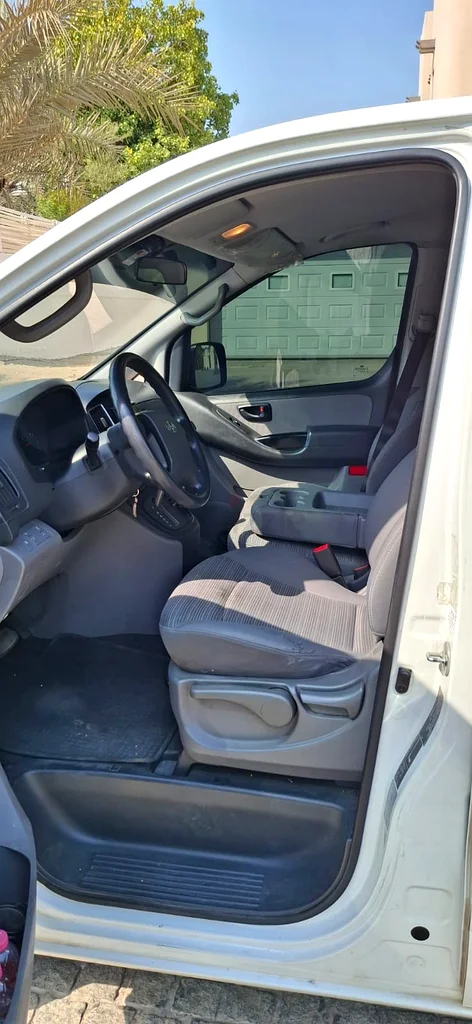 H1 Hyundai very clean for sale, don't miss the opportunity63406900484354113