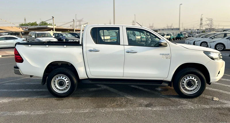 2021 Toyota Hilux 2.5L V4 AWD 4x4 - Double Cabin - gcc spec63401312167938114