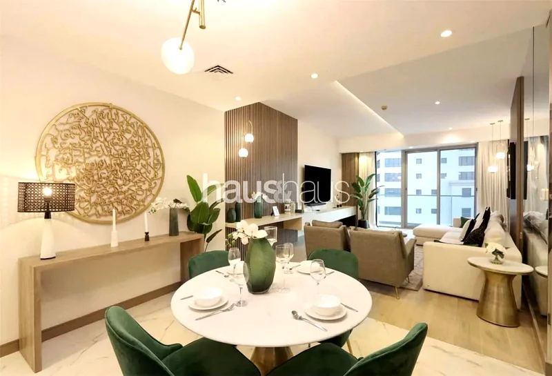 Stunning Views | Large Layout | Upgraded64036410602497112