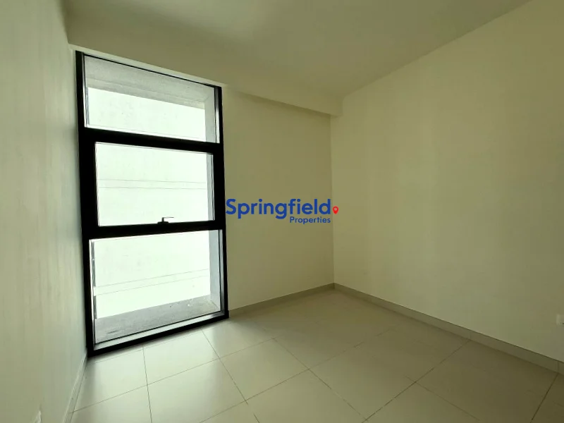 Bigger Layout | Corner Unit | Vacant64042581345025114