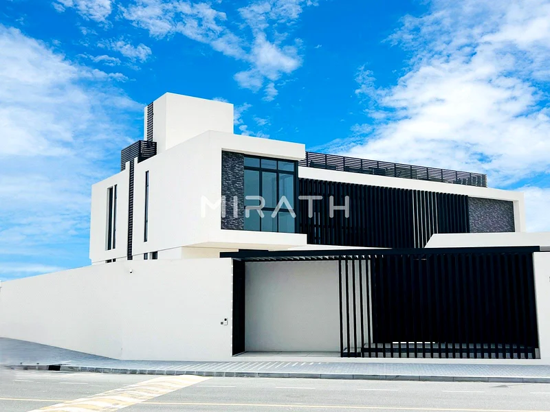 Modern Villa| Private Pool | Elevator | Prime Location63743216671875110