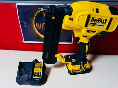 DEWALT DCN 680 CORDLESS BRAD NAILER 18V BRUSHLESS