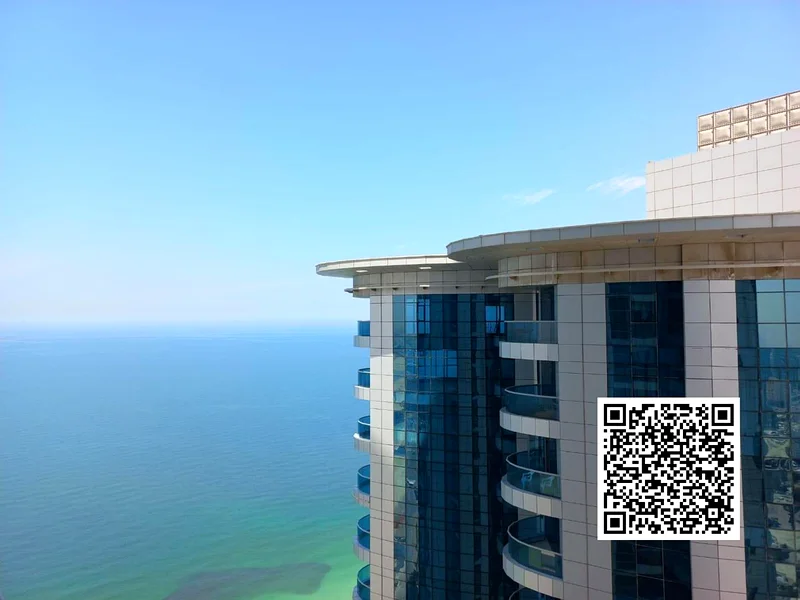 شقة بغرفة نوم واحدة وإطلالة على البحر في برج كورنيش عجمان - واسعة ومشرقة63810438915458110