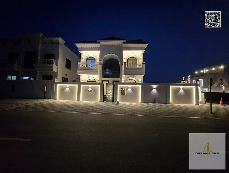 Own a classic villa on the corner of two streets in front of Azha Complex, with an area of 4,200 square feet, with a large swimming pool and a large g63895812592642111