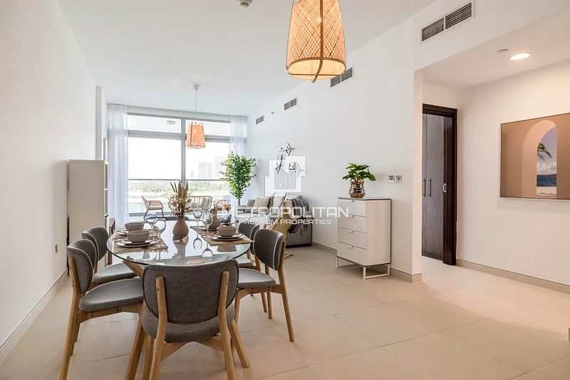 Spacious Apartment | Prime Investment | Sea View64006801974531111