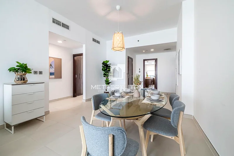 Spacious Apartment | Prime Investment | Sea View64006801974531113