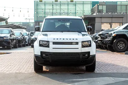 Land Rover Defender 2025 Clean Title Lush Condition Beautiful Interior and exterior