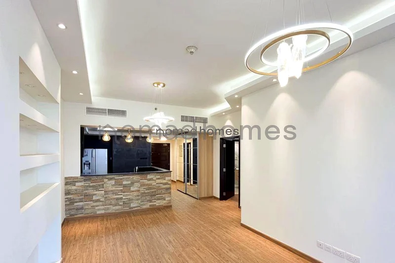 RENOVATED 1-BR | SPACIOUS | LAKE VIEW | HIGH FLOOR63987874317826114