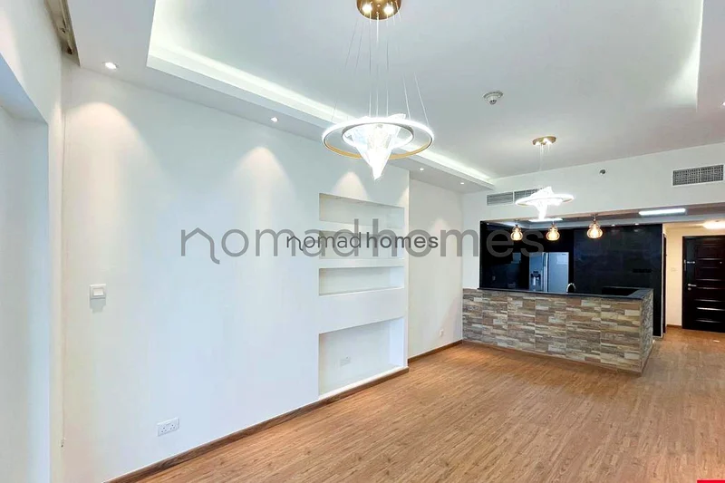 RENOVATED 1-BR | SPACIOUS | LAKE VIEW | HIGH FLOOR63987874317826113