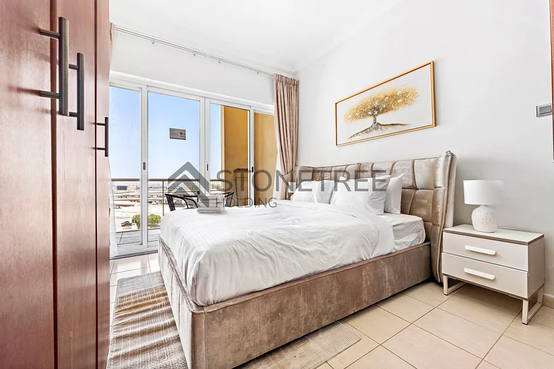 12 CHEQUES | Near Metro | Prime Location63748867403778110