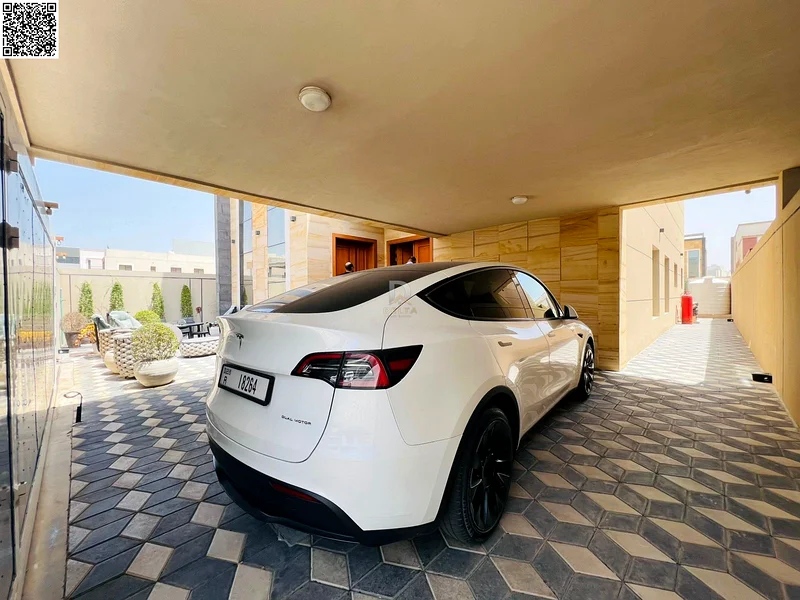 Luxury 5 bedroom villa in Al Tallah 1, Ajman - fully furnished, electricity, water and air conditioning included. Prime location near services. Freeho63865131598211112