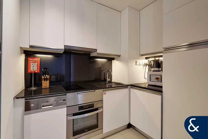 Elegant Studio Apartment in JW Marriott64038571980417112